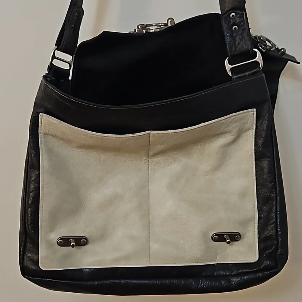 NATALIE & KELLIE NORTH Artisan Handcrafted Leather Laptop Messenger Bag